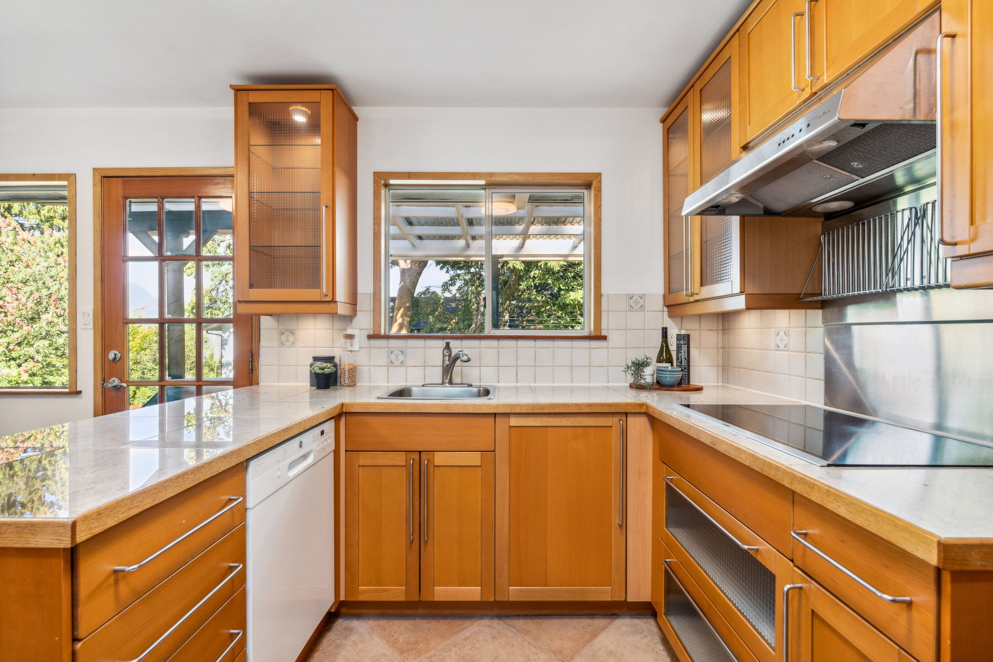 961 CORONA CRESCENT 11