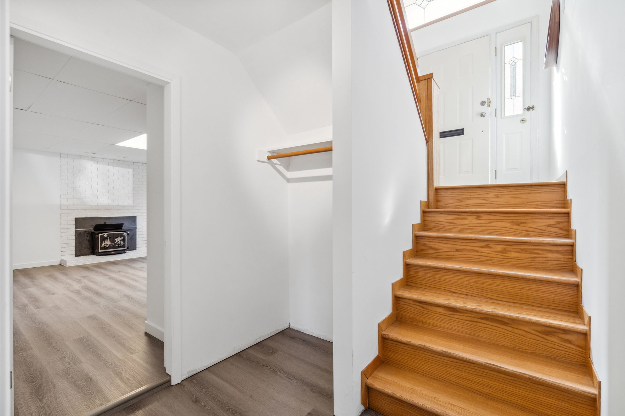 961 CORONA CRESCENT 24