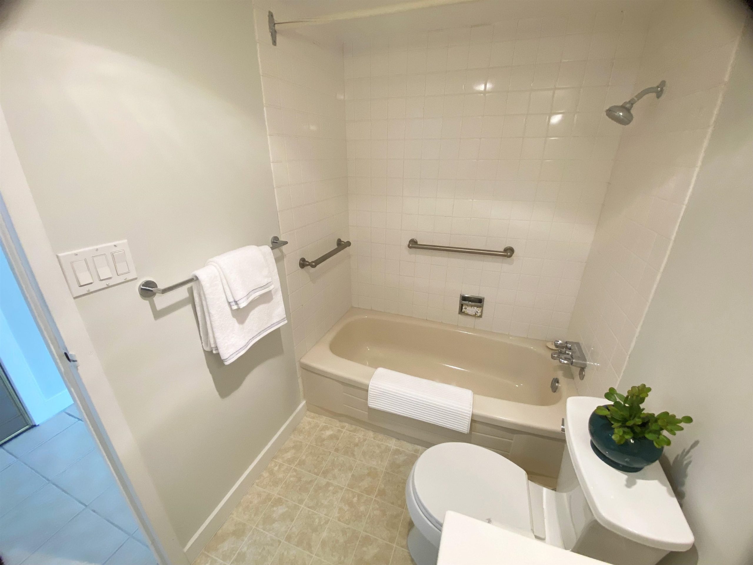 504 740 Hamilton St, New Westminster 15