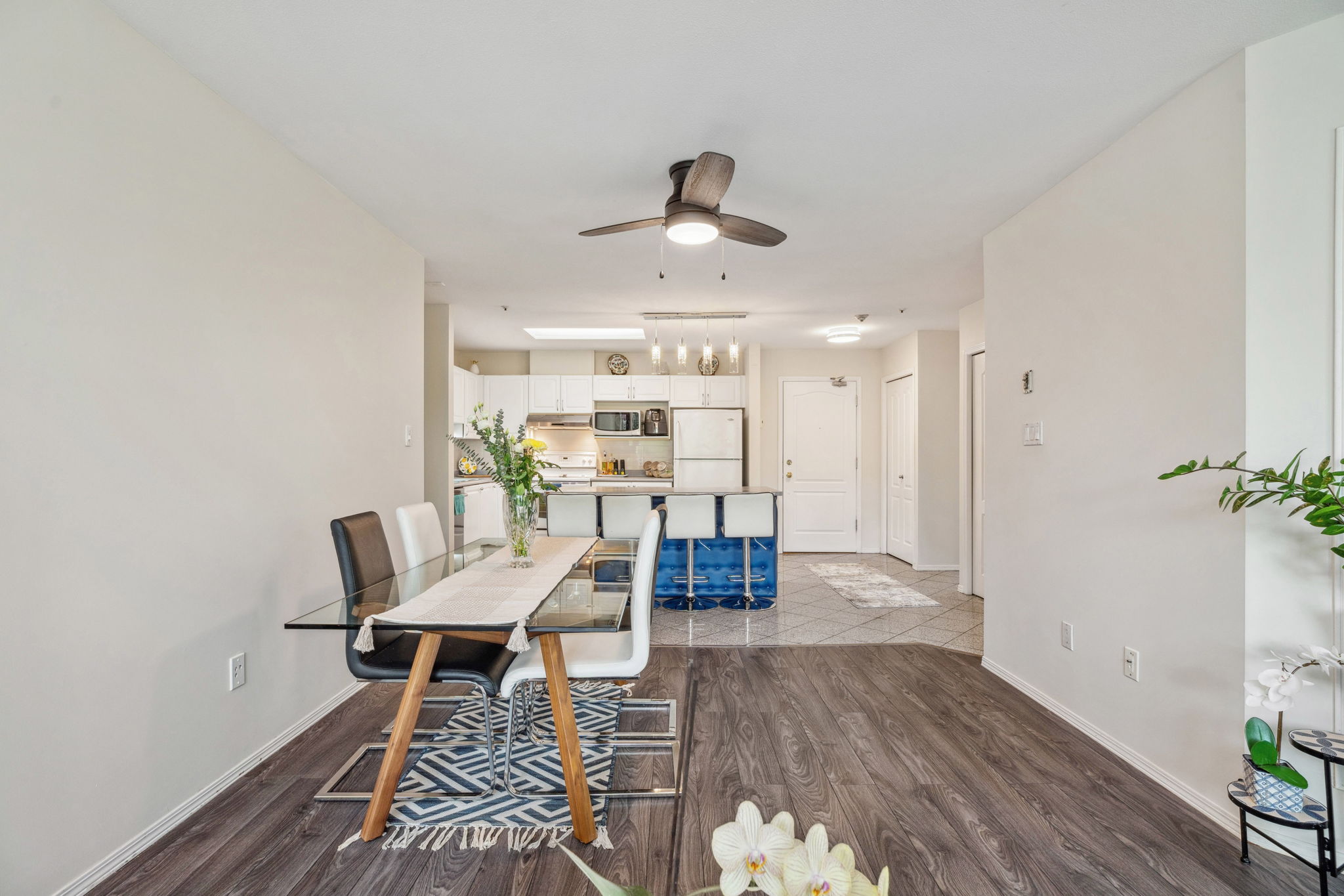 312 2968 BURLINGTON DRIVE 12