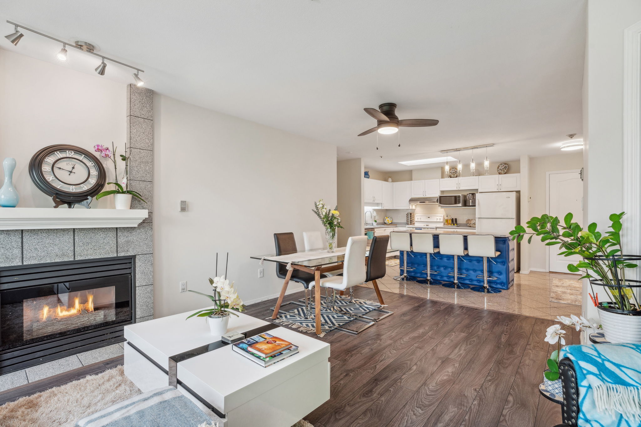 312 2968 BURLINGTON DRIVE 13
