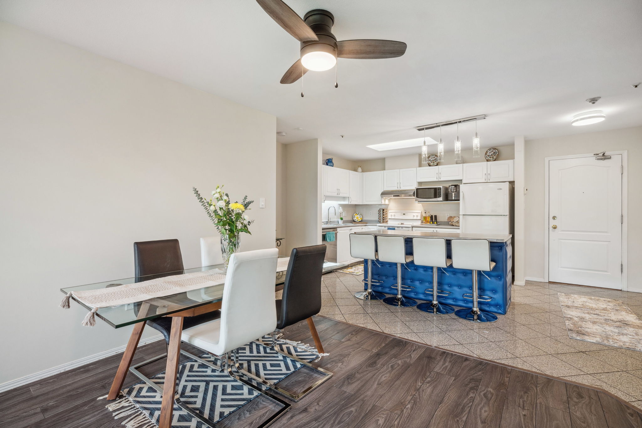 312 2968 BURLINGTON DRIVE 14