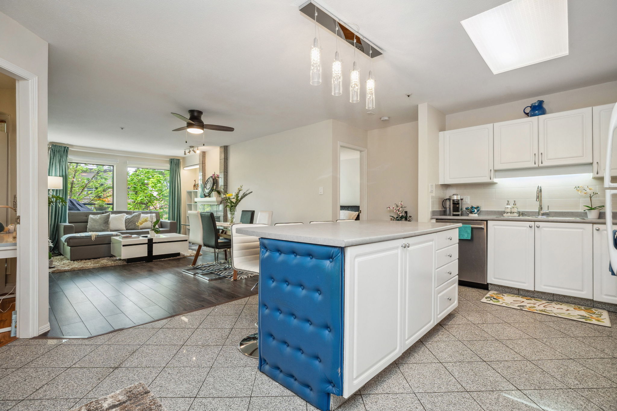 312 2968 BURLINGTON DRIVE 20