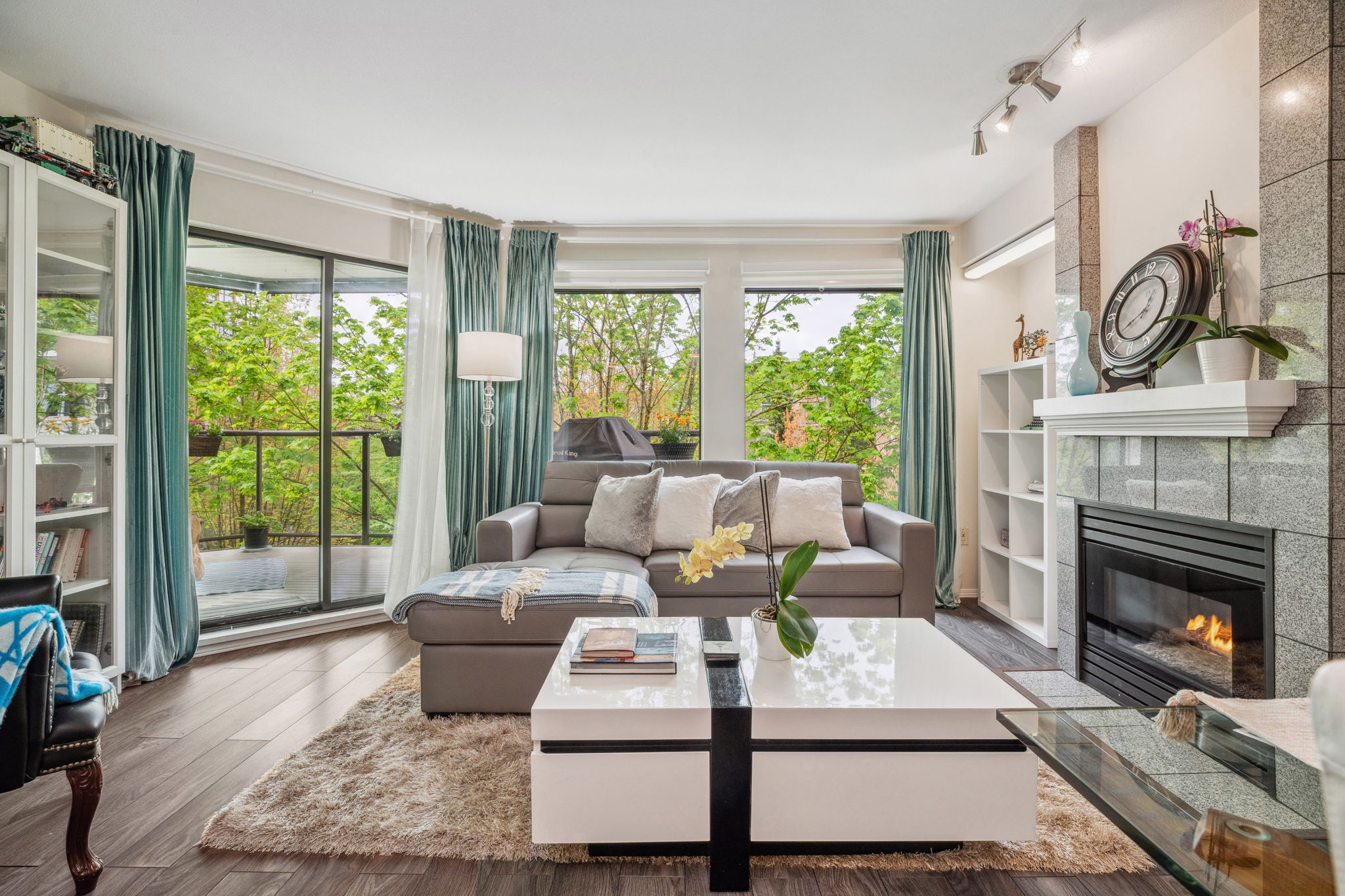 312 2968 BURLINGTON DRIVE 6
