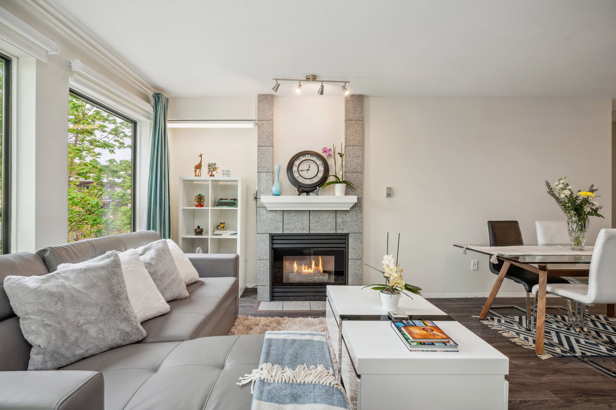 312 2968 BURLINGTON DRIVE 9