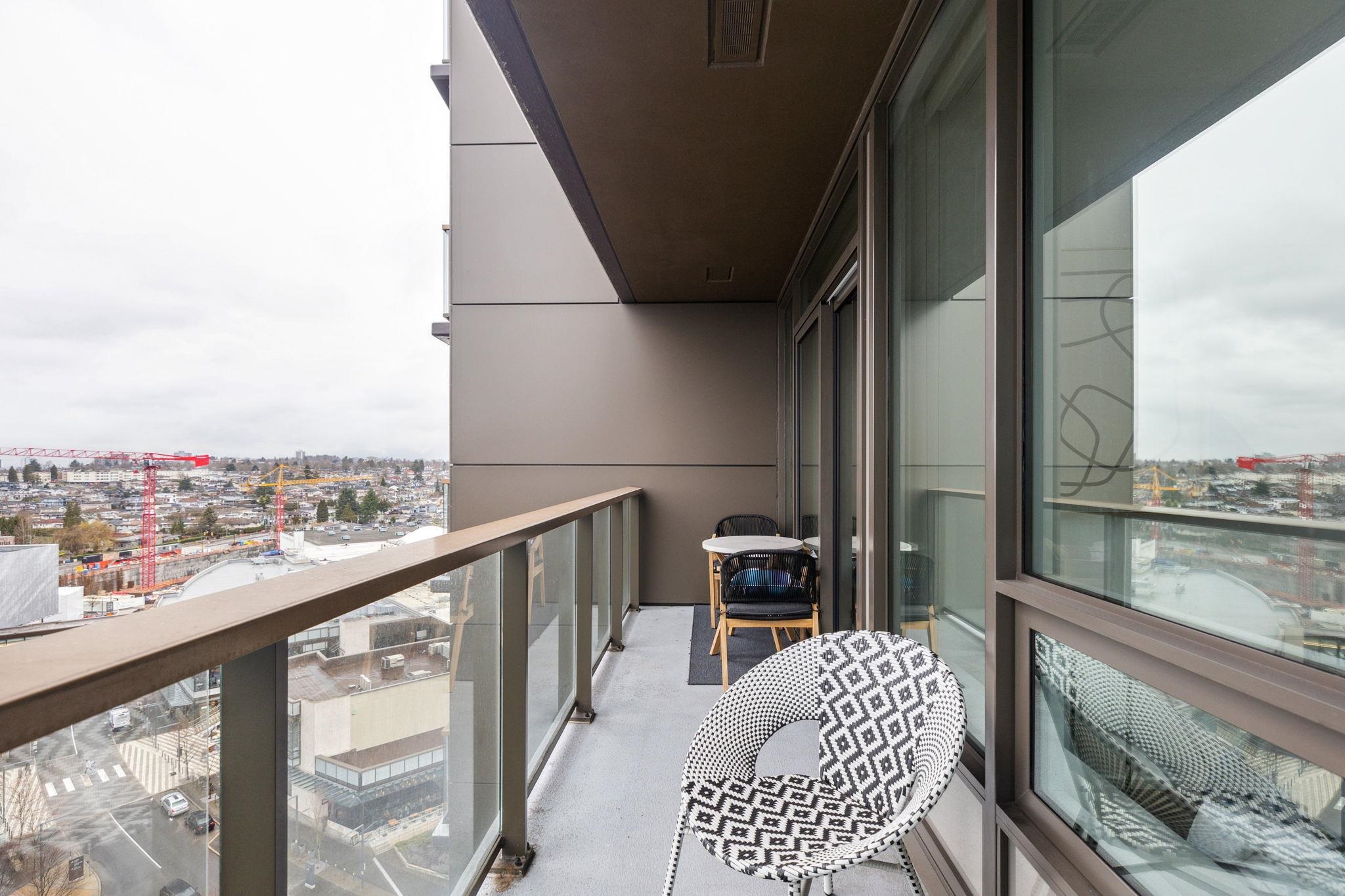 1206 4650 BRENTWOOD BOULEVARD 25