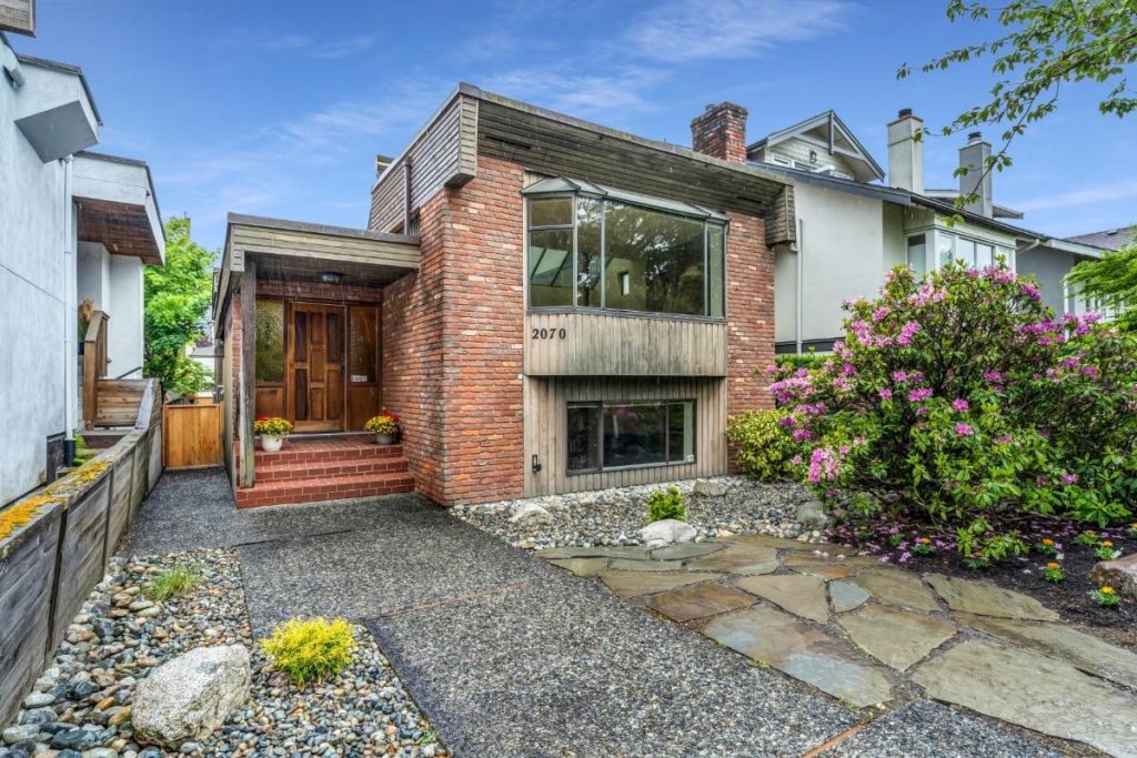 2070 WHYTE AVENUE, VANCOUVER