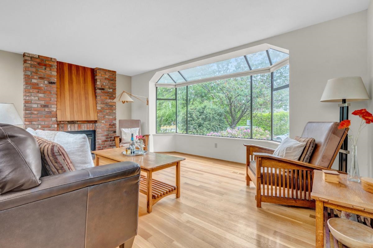 2070 WHYTE AVENUE, VANCOUVER 15