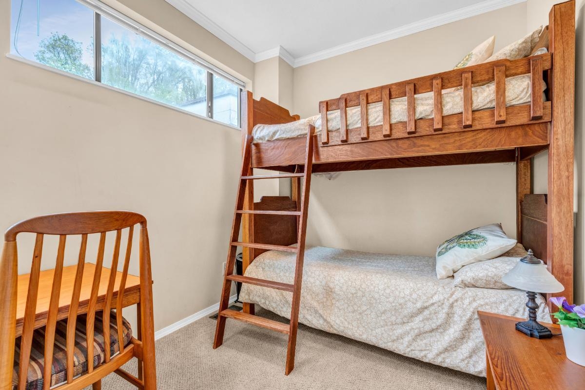 2070 WHYTE AVENUE, VANCOUVER 19