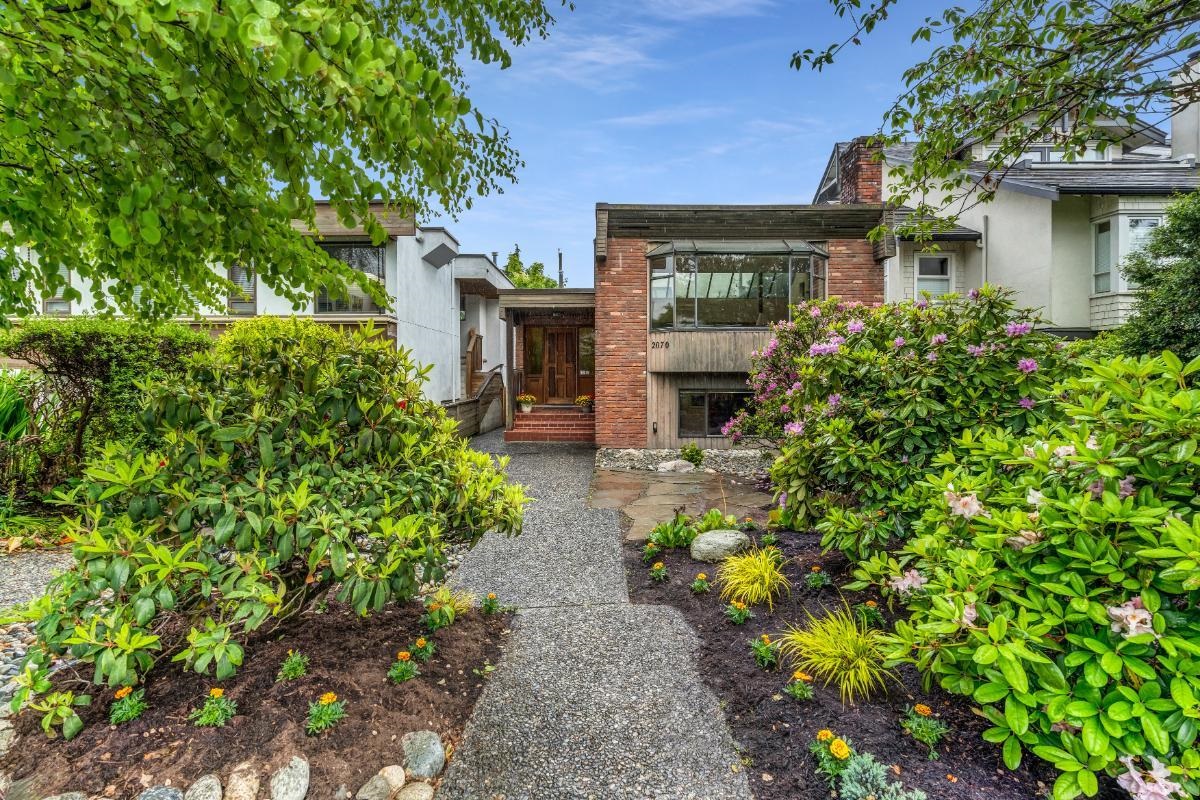 2070 WHYTE AVENUE, VANCOUVER 34