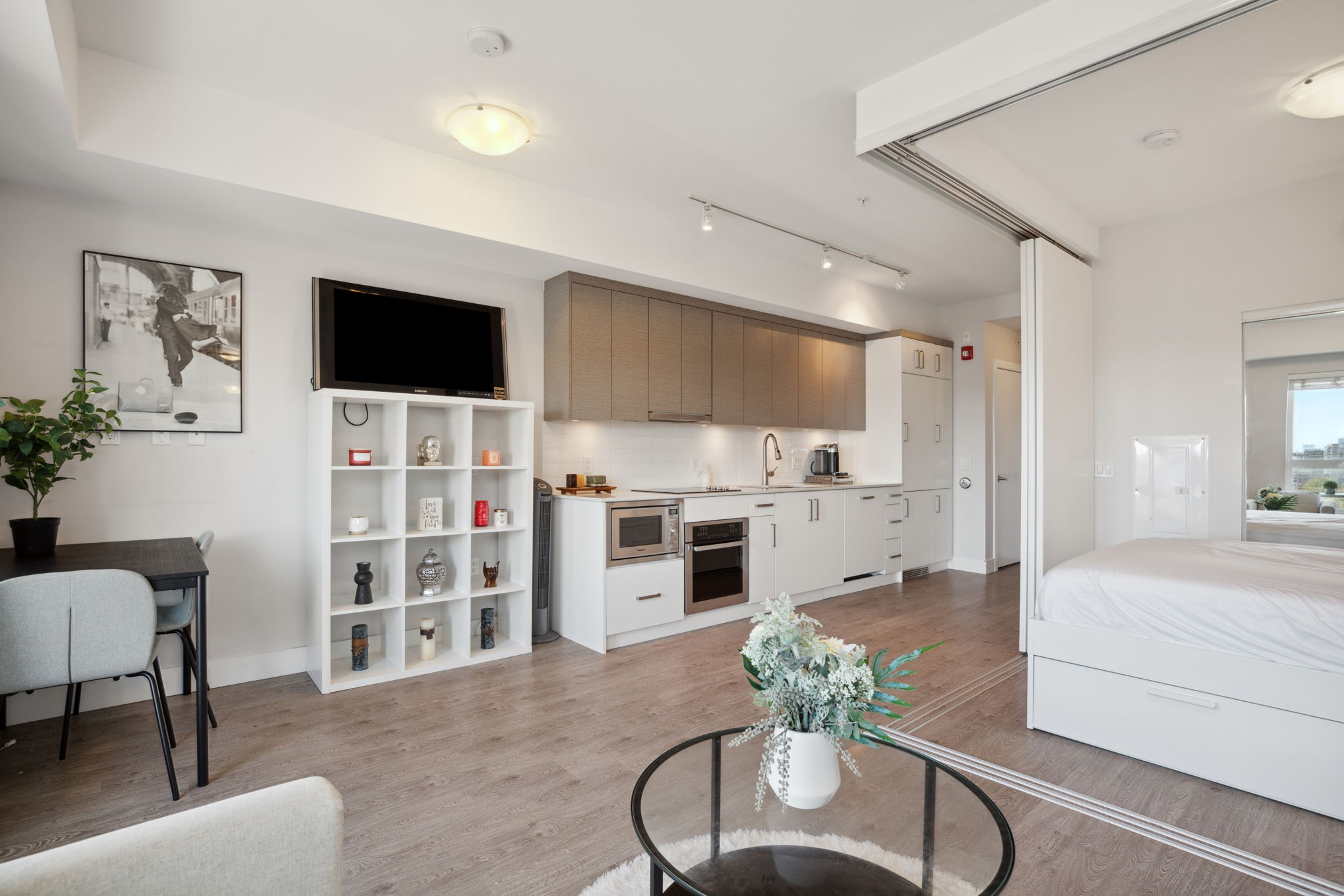 511 809 FOURTH AVENUE, NEW WESTMINSTER 10