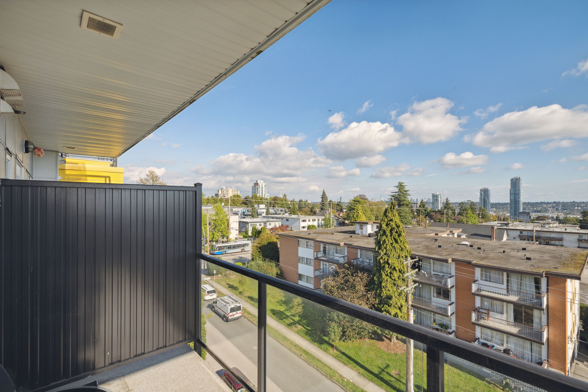 511 809 FOURTH AVENUE, NEW WESTMINSTER 25