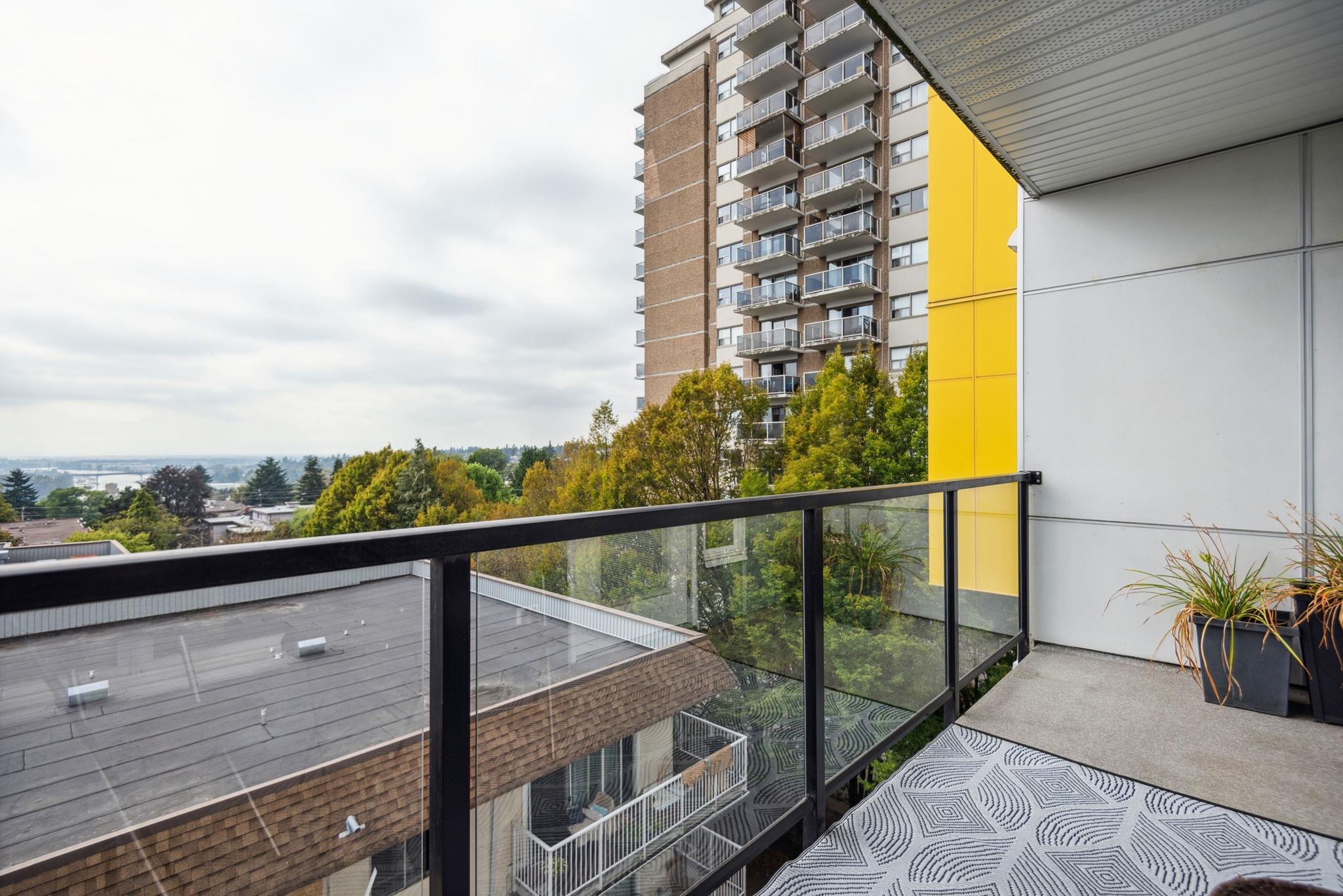 407 809 FOURTH AVENUE, NEW WESTMINSTER 24