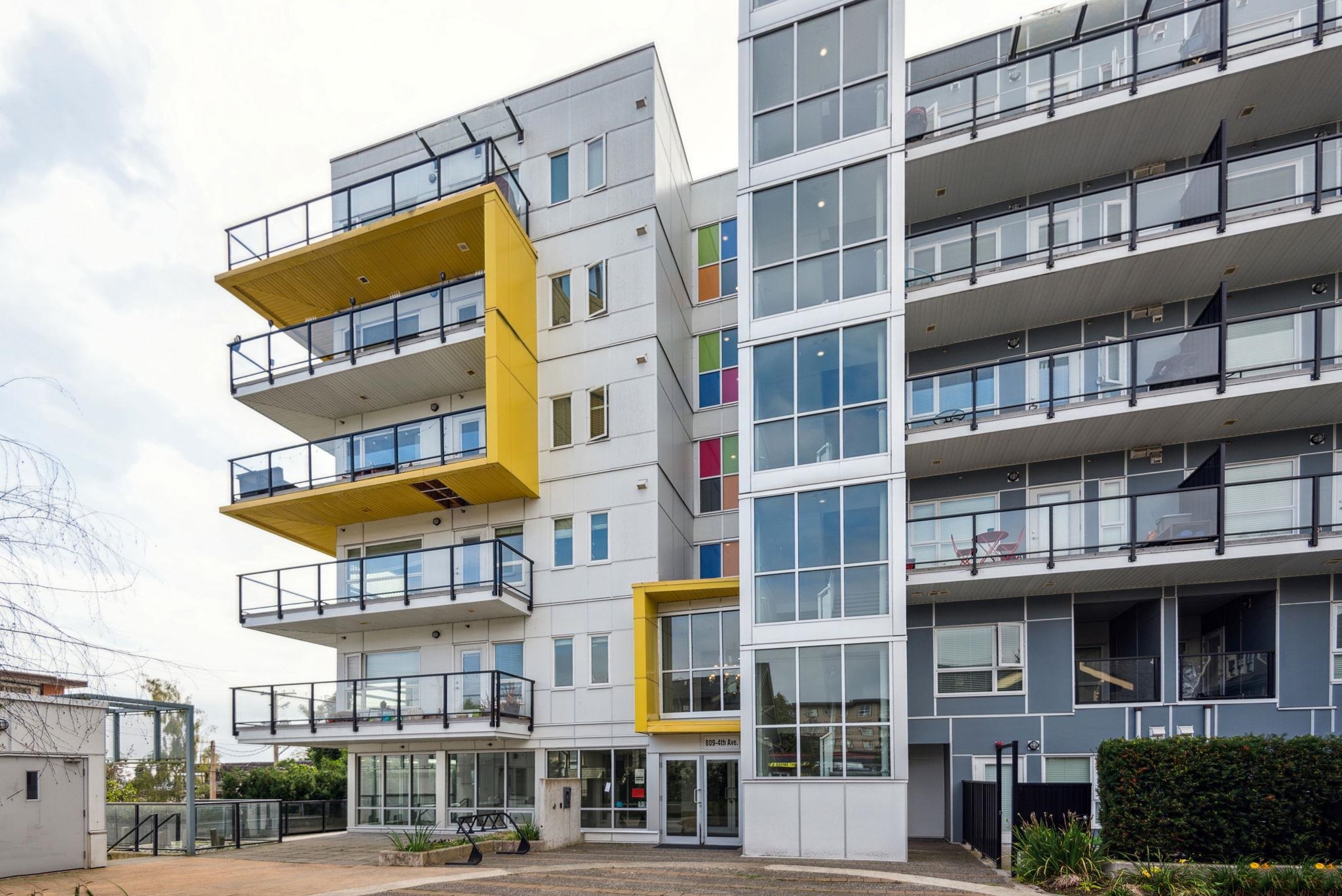 407 809 FOURTH AVENUE, NEW WESTMINSTER 32