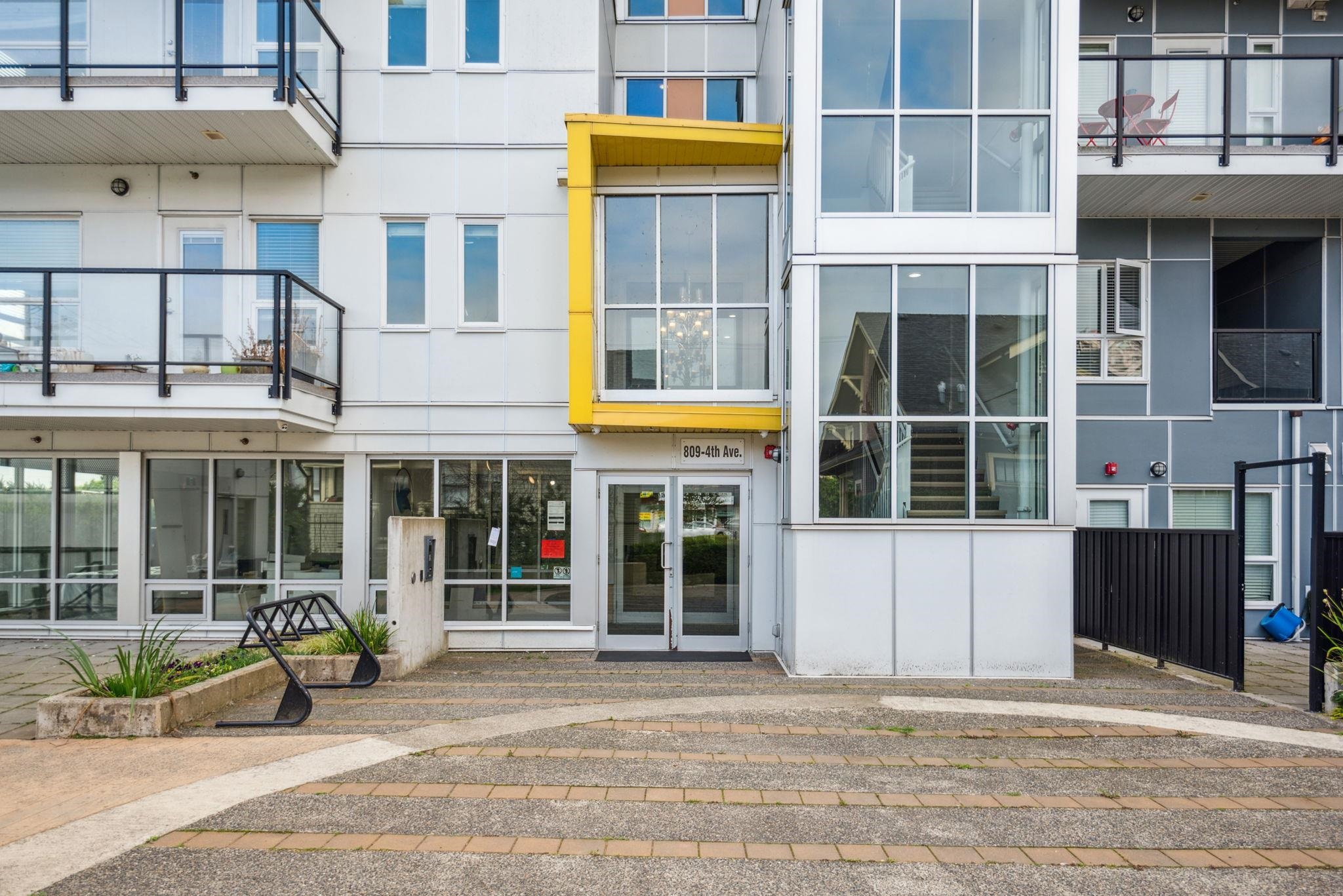 407 809 FOURTH AVENUE, NEW WESTMINSTER 33