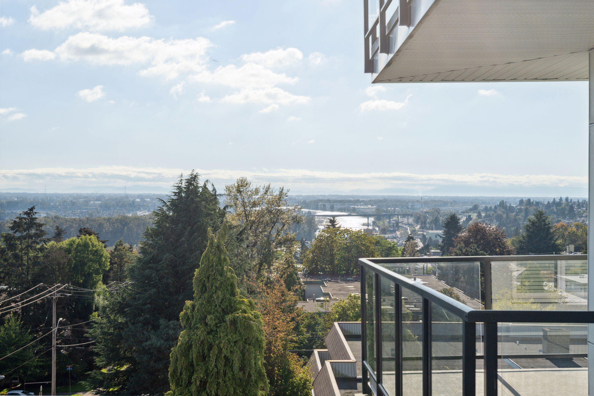 511 809 FOURTH AVENUE, NEW WESTMINSTER 28