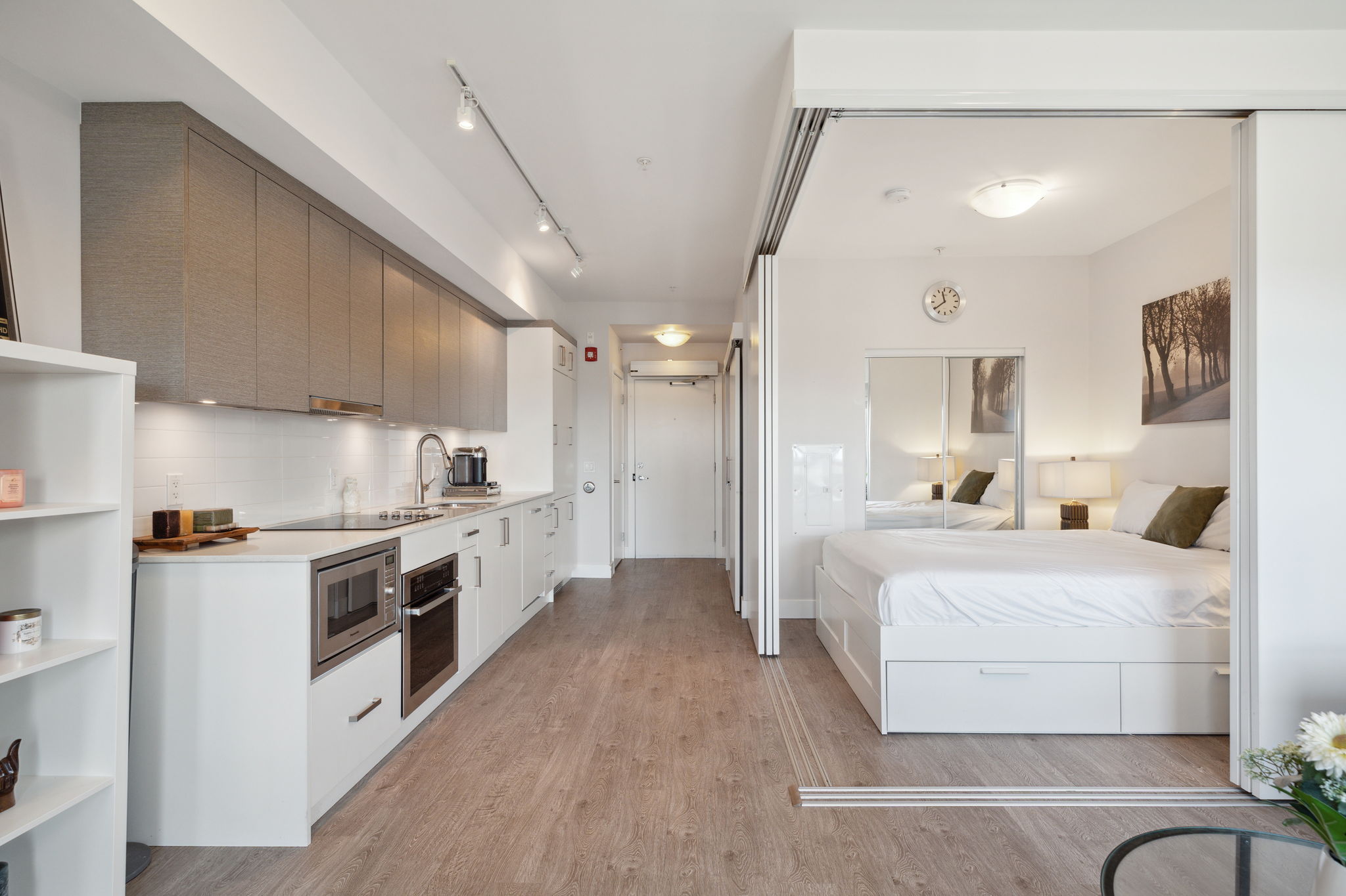 511 809 FOURTH AVENUE, NEW WESTMINSTER 8