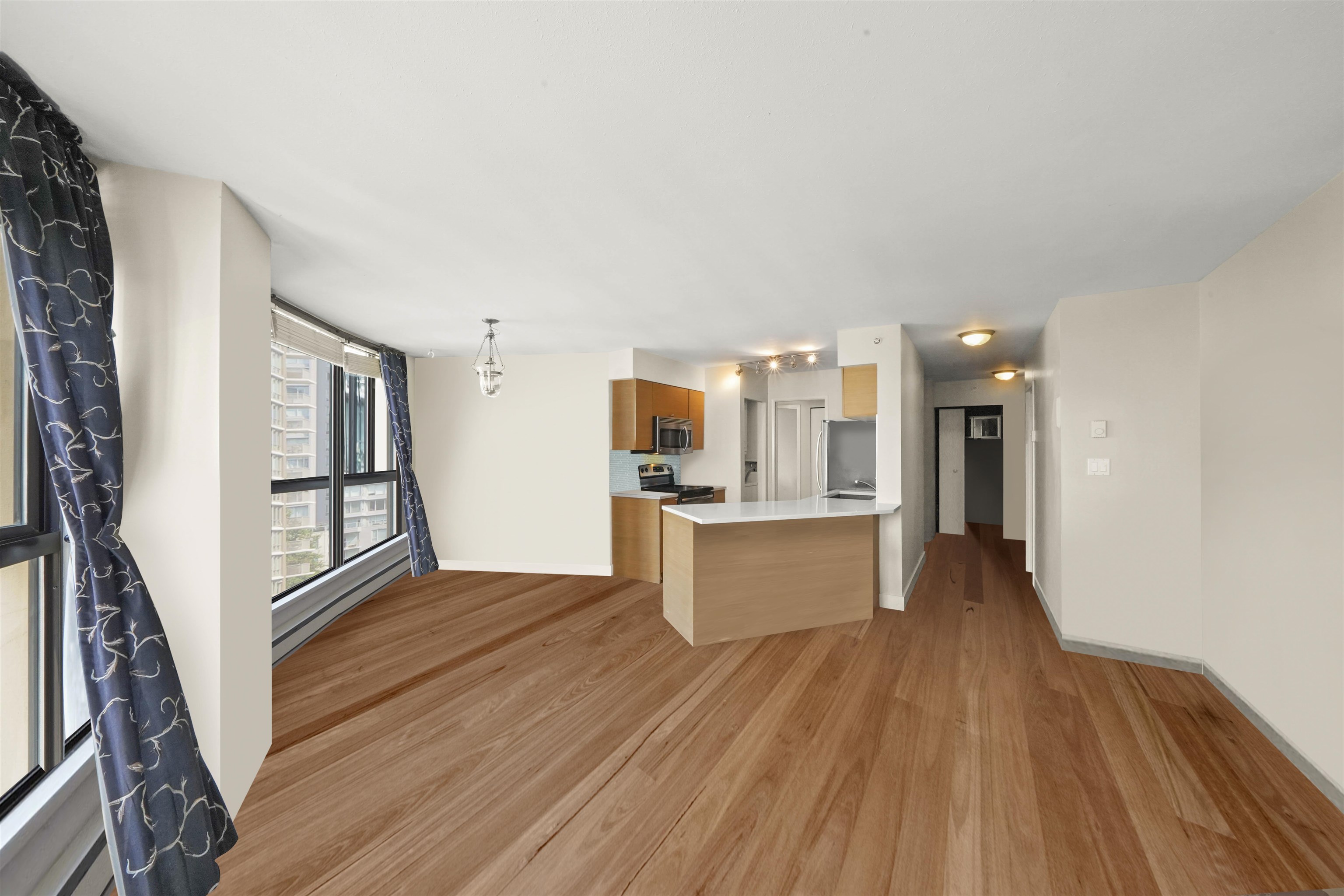 605 488 HELMCKEN STREET 5