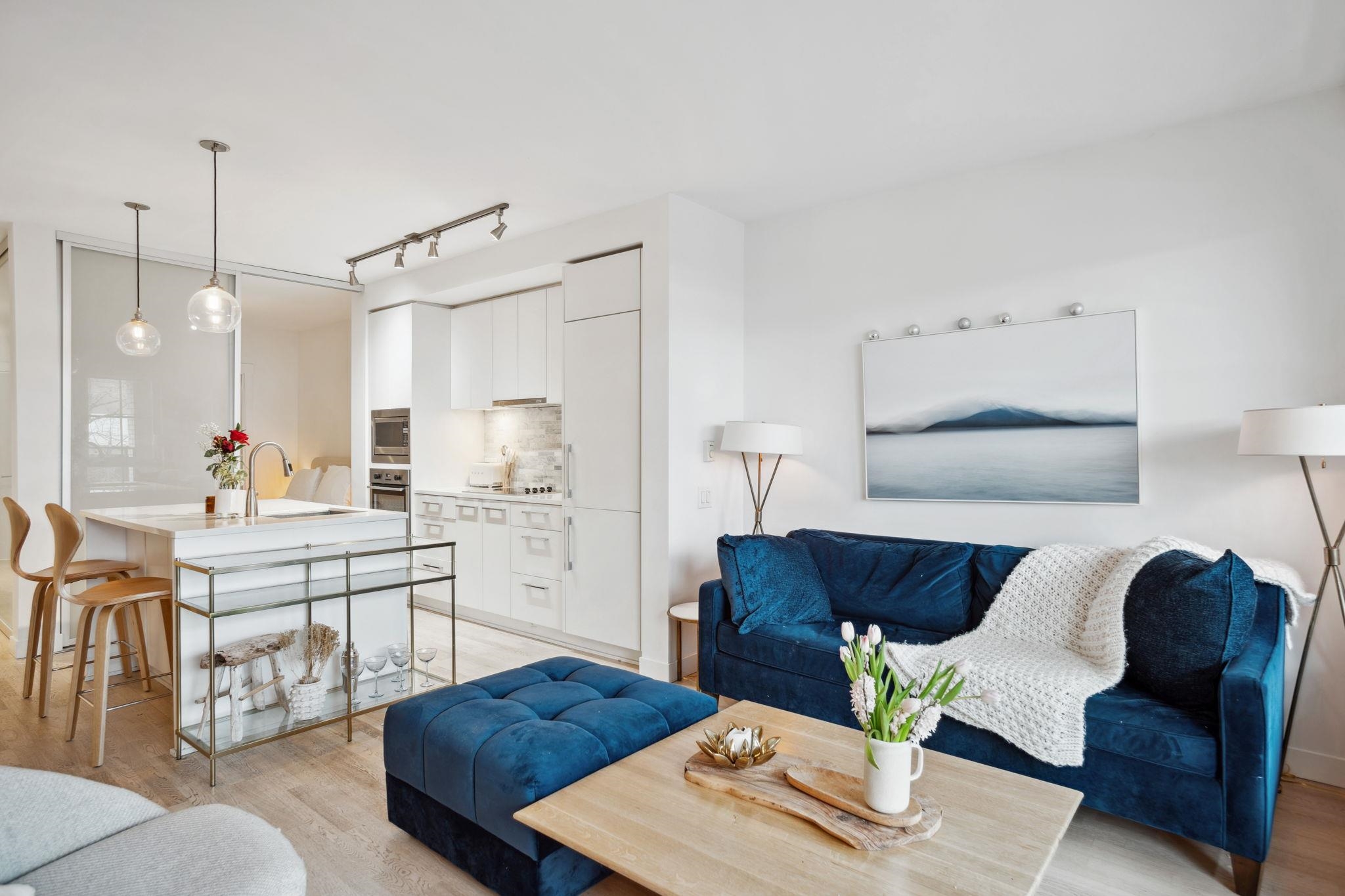 PH3 2468 BAYSWATER STREET 7