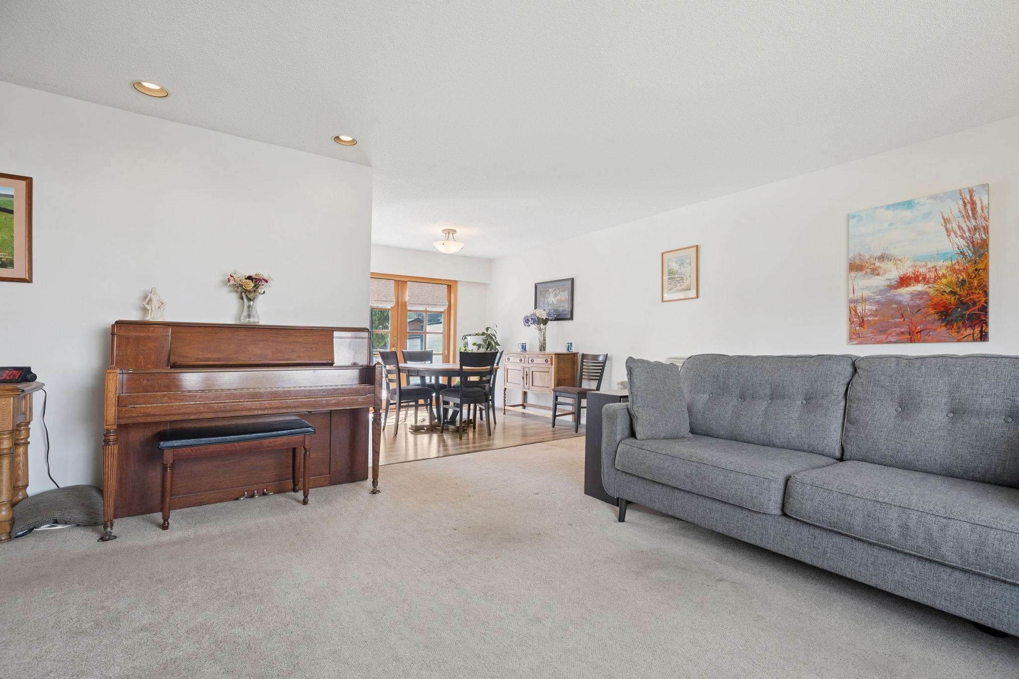 1610 SMITH AVENUE 15