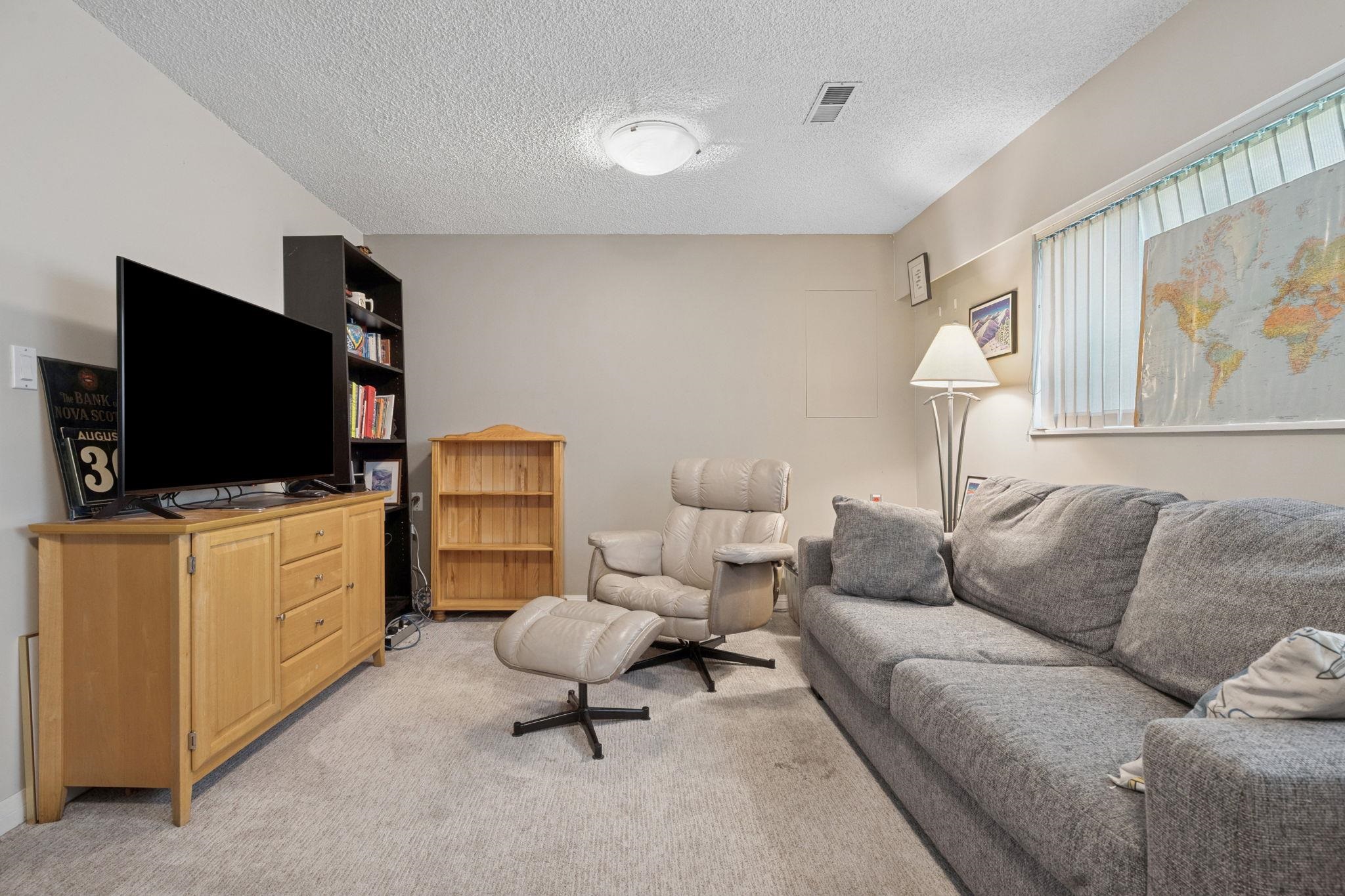 1610 SMITH AVENUE 24