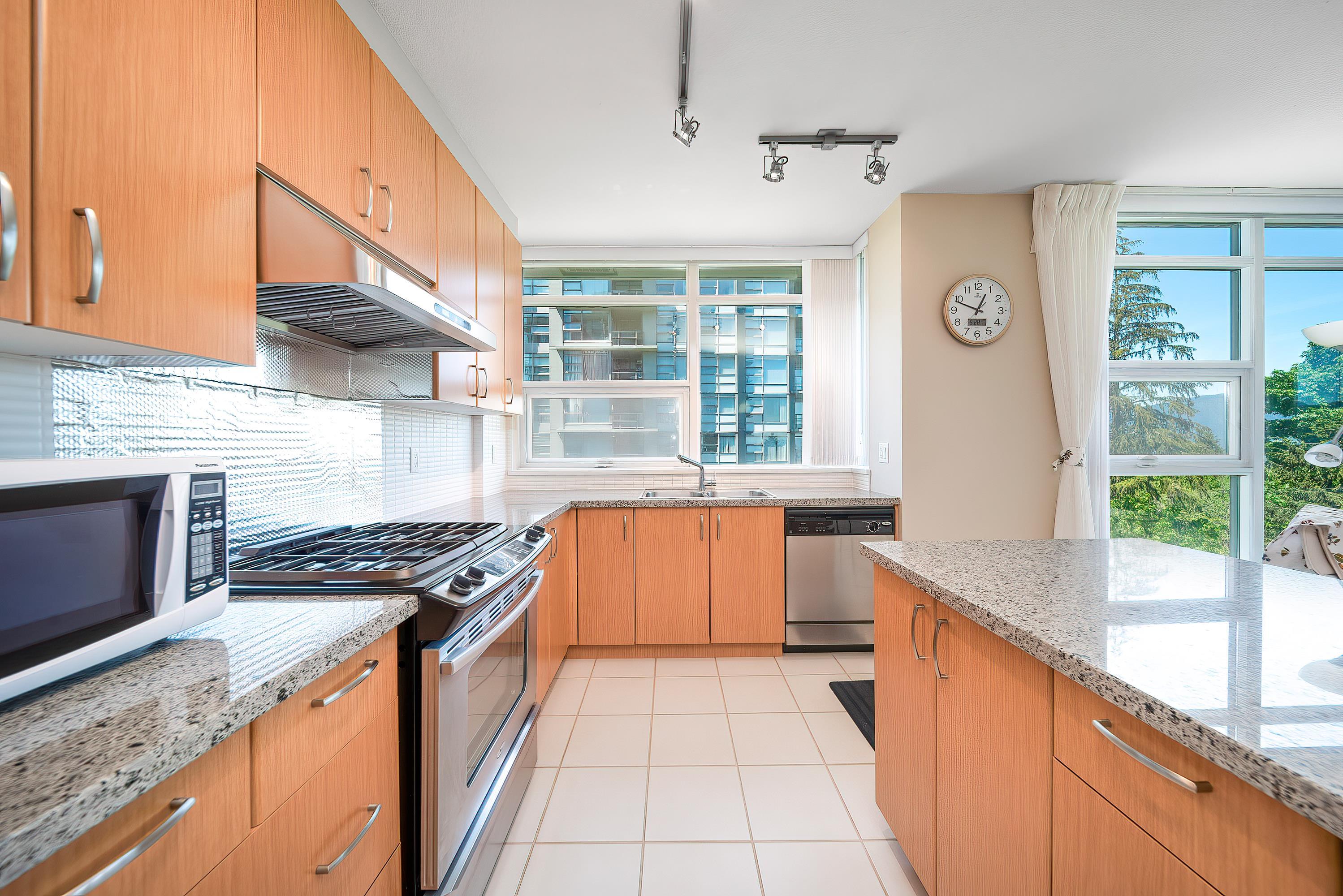 701 9222 UNIVERSITY CRESCENT 12