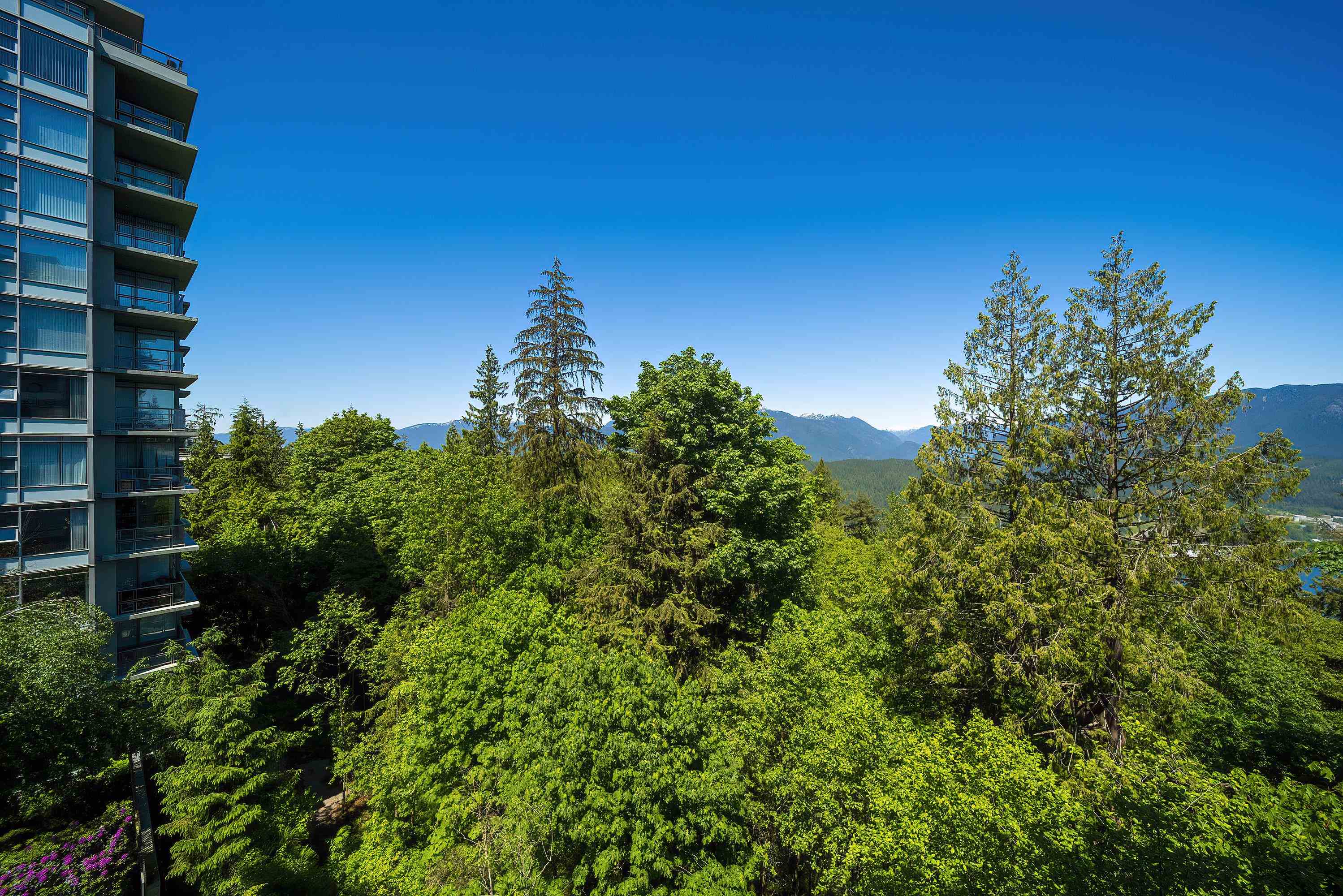 701 9222 UNIVERSITY CRESCENT 27