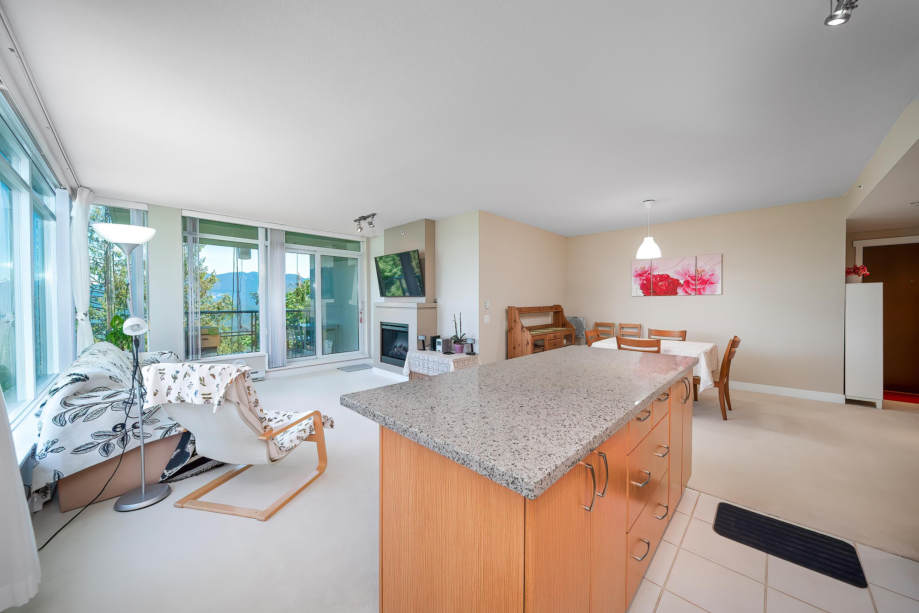 701 9222 UNIVERSITY CRESCENT 13
