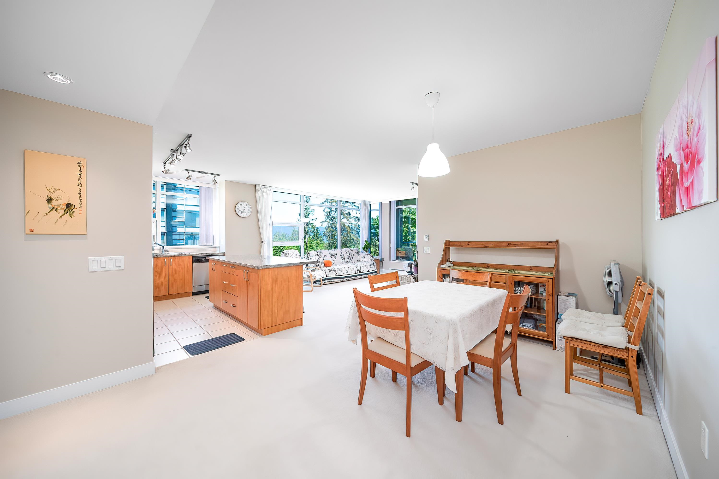 701 9222 UNIVERSITY CRESCENT 7