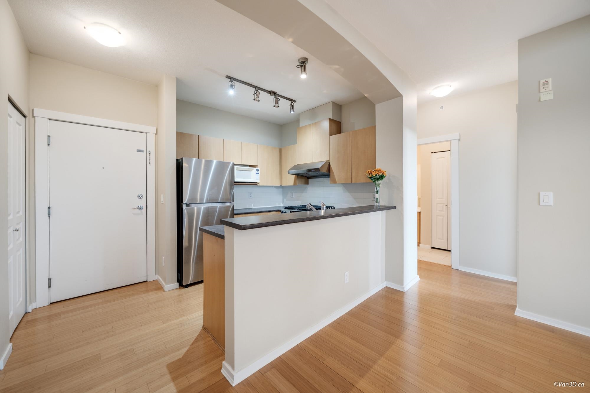 505 9339 UNIVERSITY CRESCENT 14