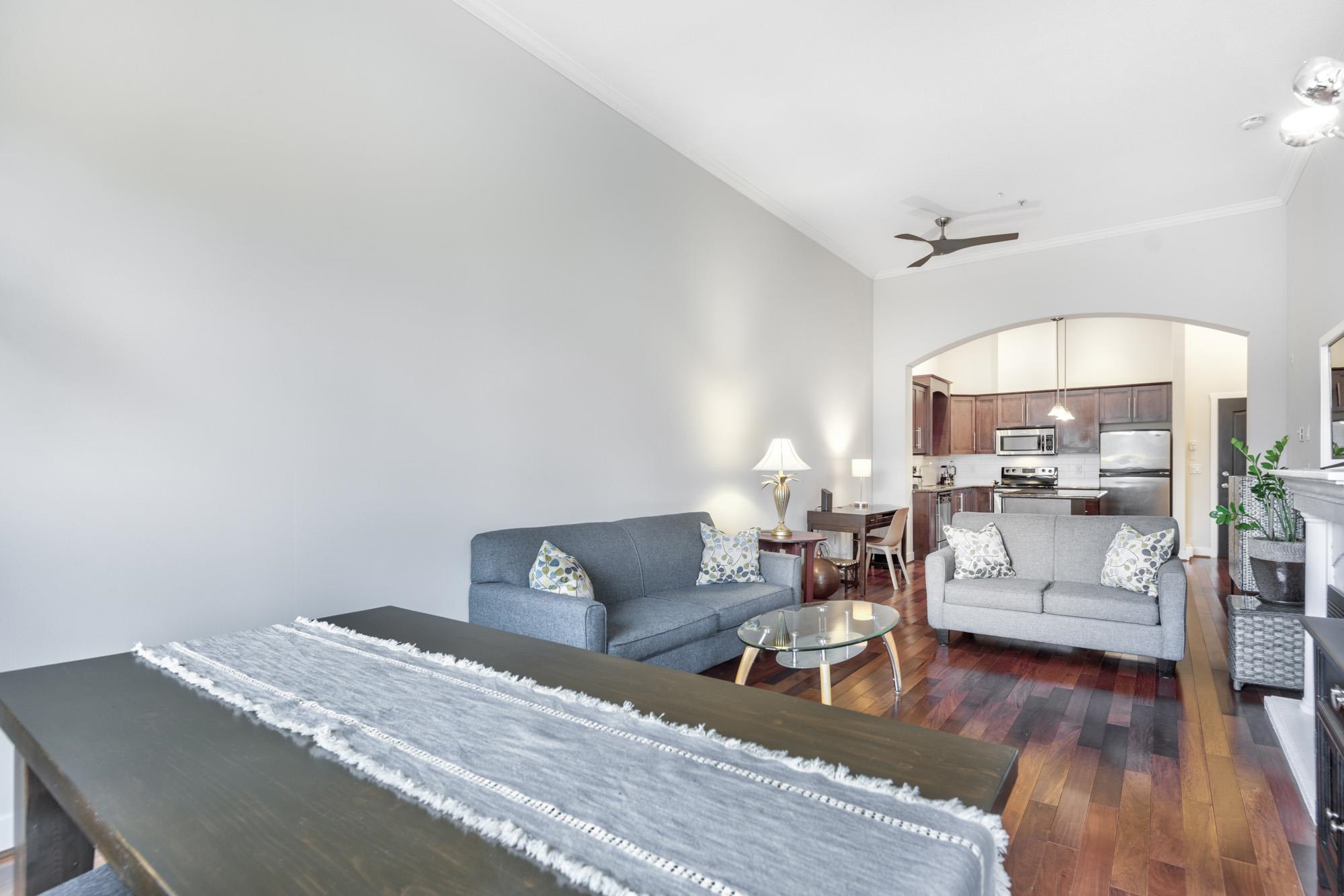 407 2628 MAPLE STREET 18