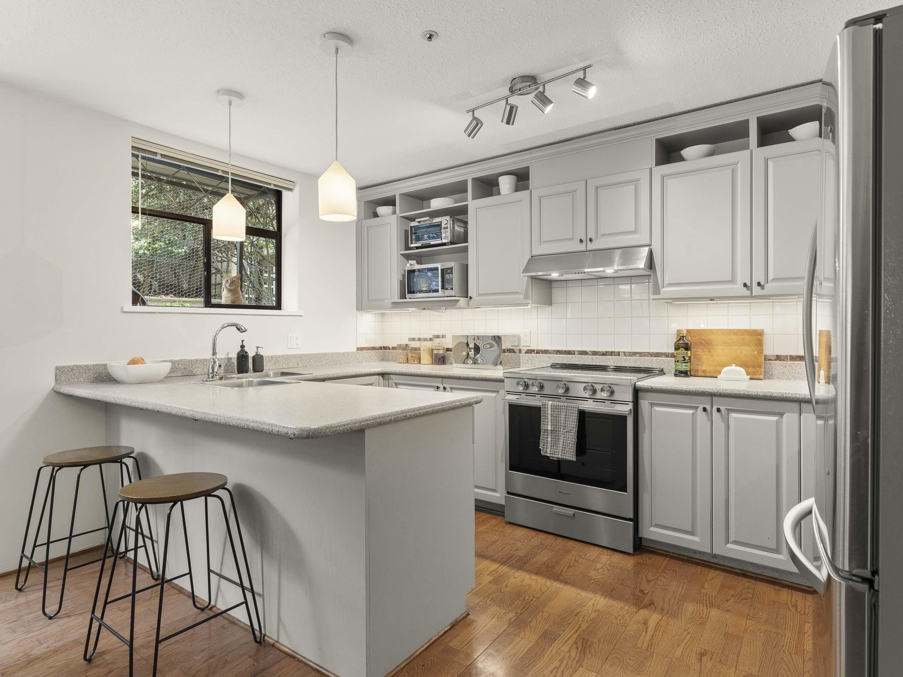 232 W 14TH AVENUE 26