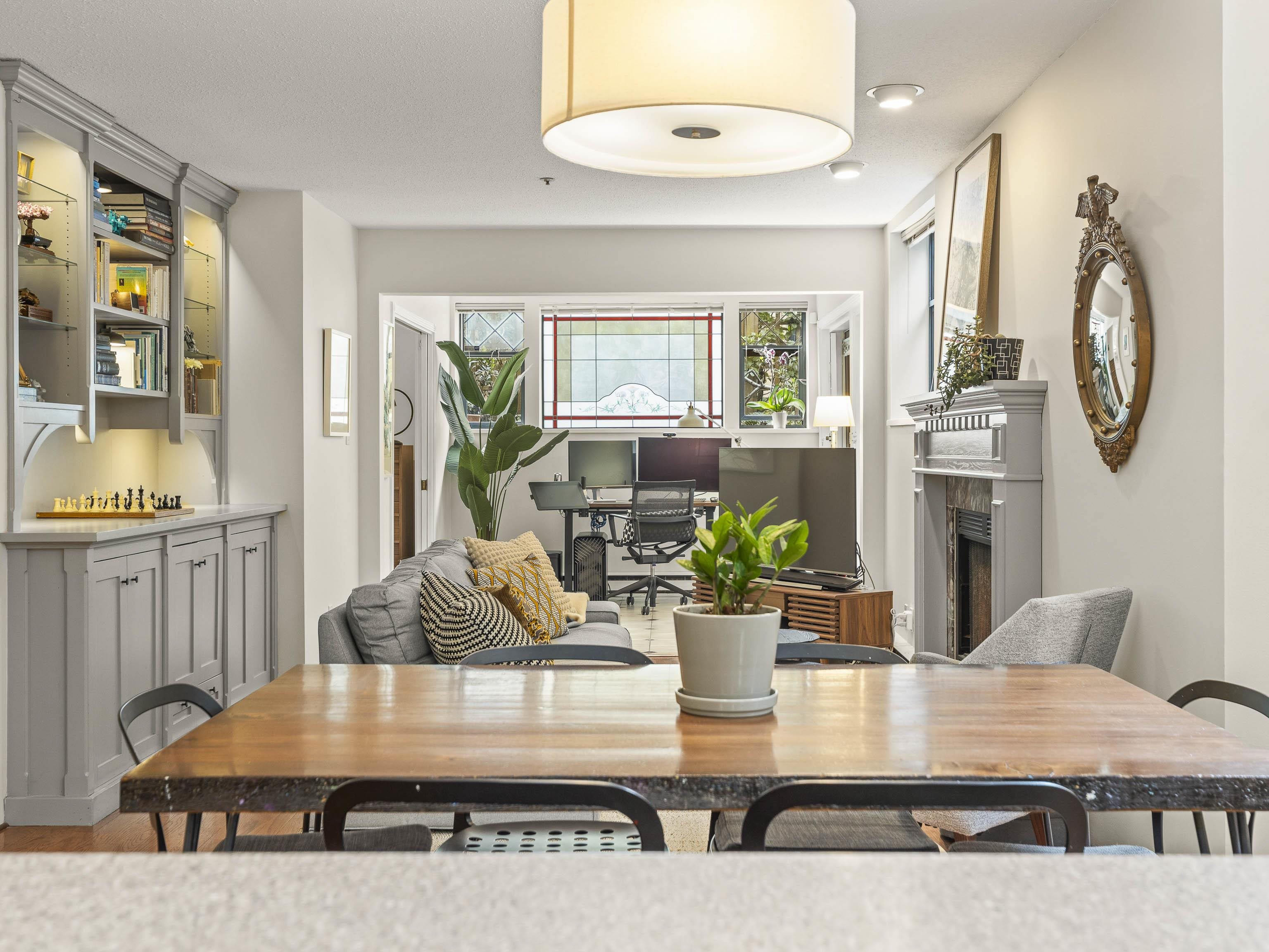 232 W 14TH AVENUE 9