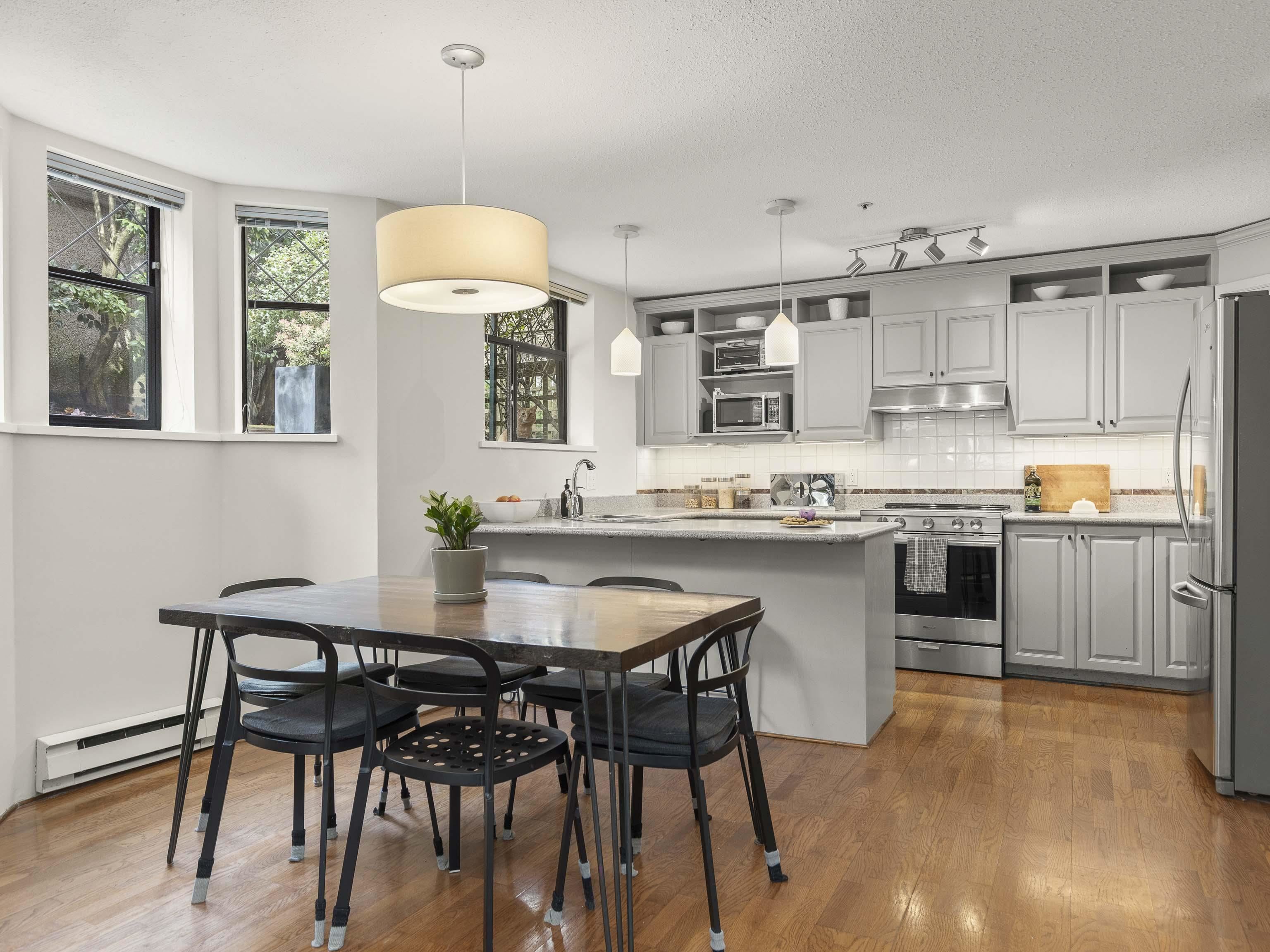 232 W 14TH AVENUE 6