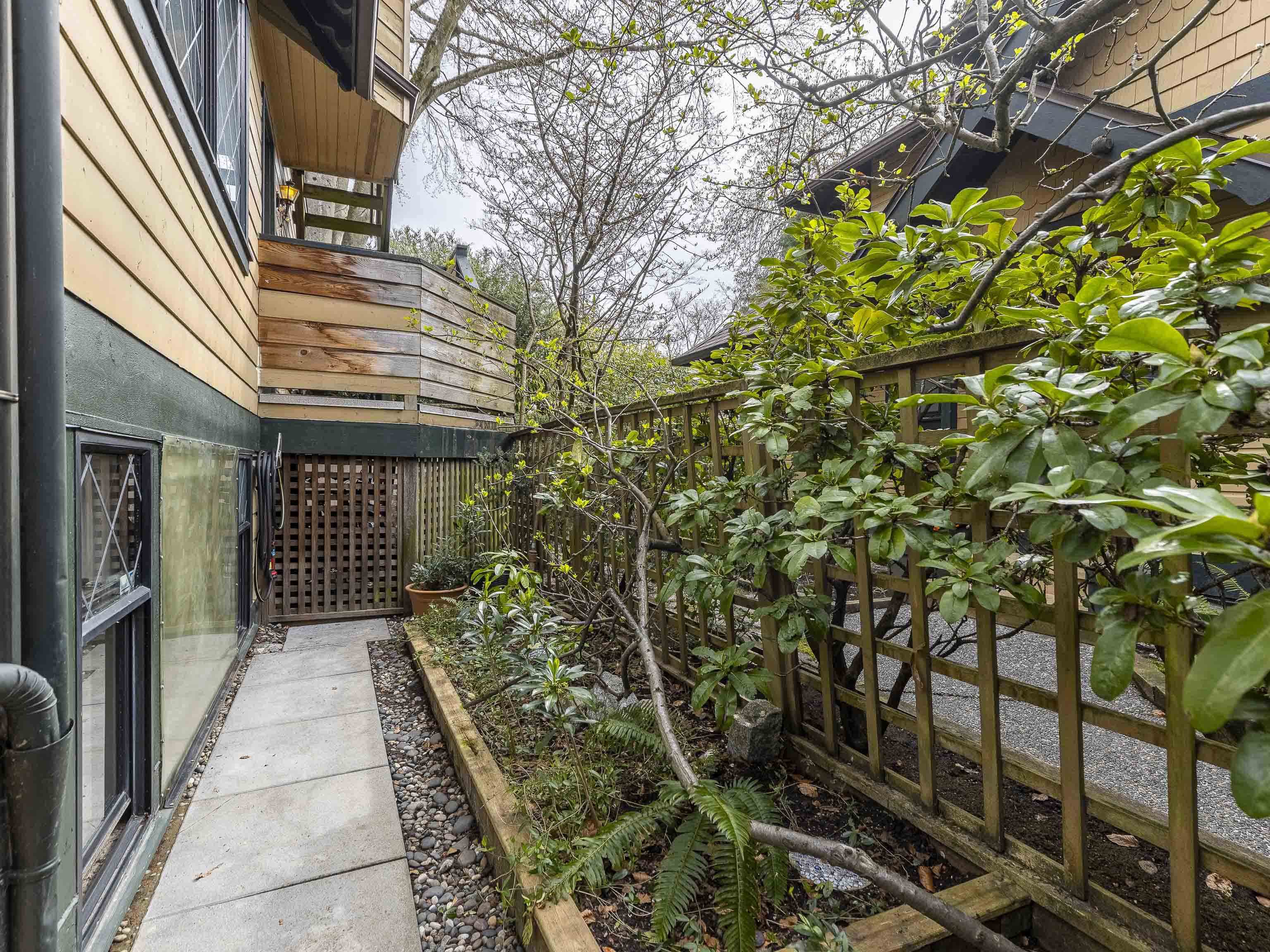 232 W 14TH AVENUE 23